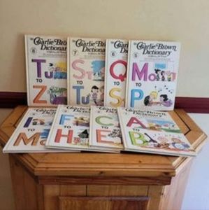 Vintage Charlie Brown Dictionary books 📚